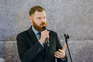 Открытие выставки Игоря Мухина «Наши 90-е. Время перемен»​