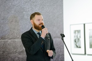 Открытие выставки Игоря Мухина «Наши 90-е. Время перемен»​