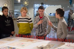 Экскурсия по выставке «Свобода есть!» для слабослышащих и слабовидящих