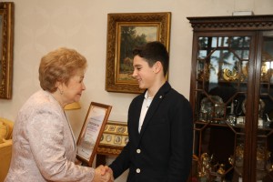 Наина Ельцина наградила теннисистов-стипендиатов Фонда Ельцина