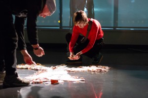 «Лебедь». Перфоманс Клэр Перри-Джонс