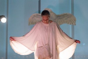 «Лебедь». Перфоманс Клэр Перри-Джонс