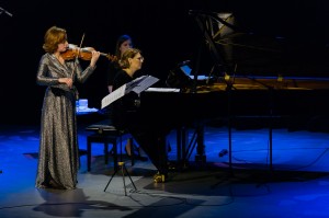 «Цветы и сказки» Полины Осетинской и Елены Ревич