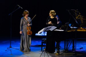 «Цветы и сказки» Полины Осетинской и Елены Ревич