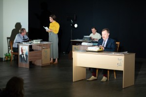 Спектакль «Лишний» по рассказу Сергея Довлатова. Театральная платформа «В Центре» 