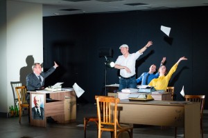 Спектакль «Лишний» по рассказу Сергея Довлатова. Театральная платформа «В Центре» 