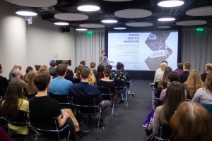 Оксана Мороз. «Как будто это что-то плохое»: полиция лайков и онлайн травля