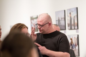 Экскурсия по выставке «Кунсткамера» для глухонемых и слабослыщащих