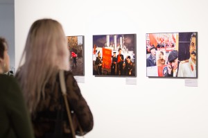 Экскурсия по выставке «Кунсткамера» для глухонемых и слабослыщащих