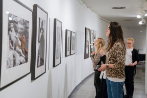 Открытие выставки «Люди» Юрия Роста