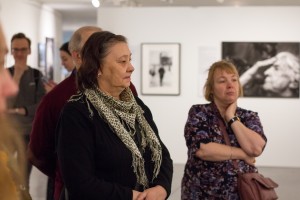 Экскурсия по выставке «Юрий Рост. Люди» для глухих и слабослышащих посетителей  на жестовом языке