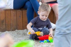 Григорий Гладков в песочнице