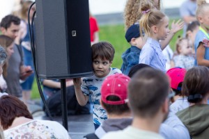 Григорий Гладков в песочнице