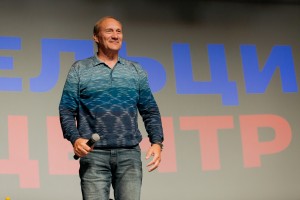 Евгений Сидихин представляет фильм «Барак»