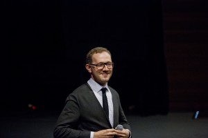 Владимир Раевский. «Хиллвуд: окно в Россию»