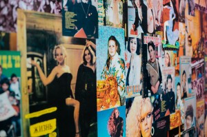 Открытие выставки «Девушки 80-х»