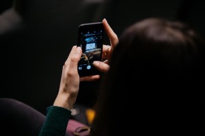 «Вопрос спорный». Счастье: жизненный ориентир или вредная иллюзия?