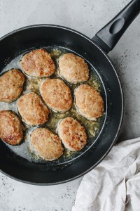 Рецепты Наины Иосифовны. Котлеты домашние