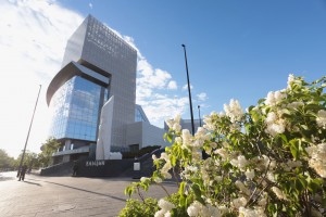 Фасад Ельцин Центра. Май, 2020