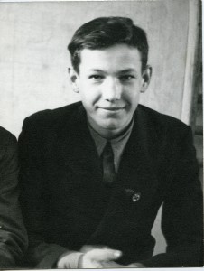Борис Ельцин в 9-м классе. Березники. 1948