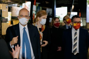 Посол Франции в России Пьер Леви в Музее Ельцина