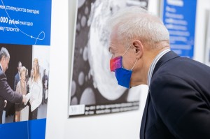 Открытие фотовыставки в честь 100-летия УрФУ