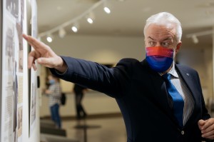 Открытие фотовыставки в честь 100-летия УрФУ