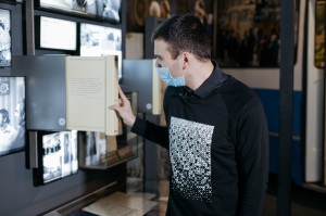 «Полная версия: «Троллейбус: экология и политика»