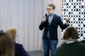 6:4 в пользу дистанта. Лекция Кирилла Мартынова