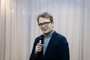 6:4 в пользу дистанта. Лекция Кирилла Мартынова