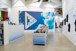 Сувениры от Ельцин Центра в «Кольцово»