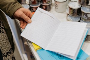 Сувениры от Ельцин Центра в «Кольцово»