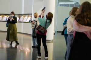 Интерактивный мультимедийный спектакль «Зачем я это помню»