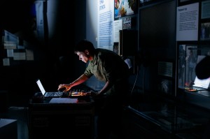 Интерактивный мультимедийный спектакль «Зачем я это помню»