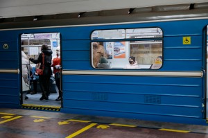 Открытие выставки в метро «Время в пути»