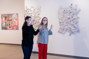 Инклюзивная обзорная экскурсия с переводом на РЖЯ по выставке «Новая живопись Екатеринбурга»