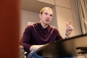 Интервью с Андреем Бурковским. Вип-переговорная