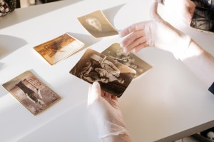 Первый мастер-класс по хранению и реставрации домашних архивов