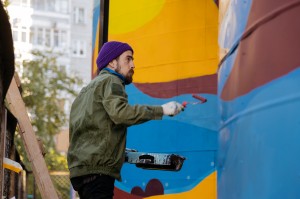 МЖК-1980: реставрируем граффити