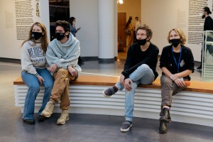 Варвара Шмыкова и Наталья Дрозд в Музее Ельцина