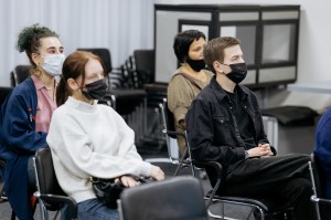 Лекция Нины Волонтэй «Как связаны миграция и торговля людьми»