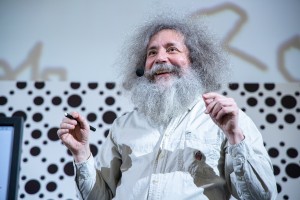 Лекция доктора биологических наук Михаила Гельфанда в Ельцин Центре