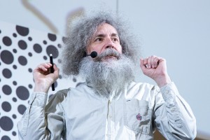 Лекция доктора биологических наук Михаила Гельфанда в Ельцин Центре