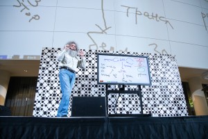 Лекция доктора биологических наук Михаила Гельфанда в Ельцин Центре