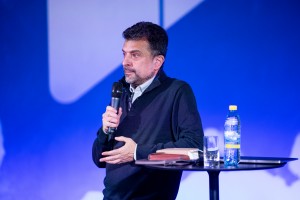 «Короче, Пушкин!»: Александр Архангельский о том, как большевики канонизировали «наше всё»