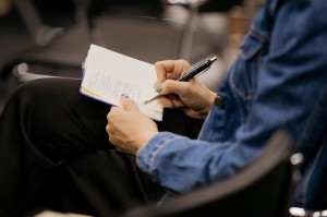 Лекция Дарьи Костиной «Комнатные растения в советском быту и в искусстве: двойники или разные сущности?»