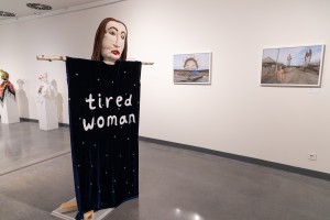 Выставка Алисы Горшениной «Пугало стояло в центре вспаханного поля»