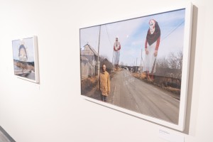 Выставка Алисы Горшениной «Пугало стояло в центре вспаханного поля»