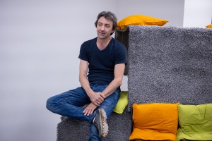 Читка пьесы Маши Конторович в рамках цикла спектаклей-квартирников «Там, короче, как было…»