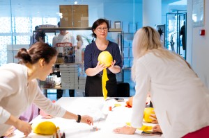 Мастер-класс на русском жестовом языке «Теневая сторона»